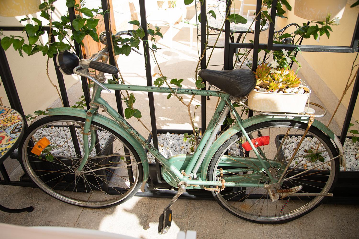 Le Tre Ninfe Cinisi Bed & Breakfast Exterior photo