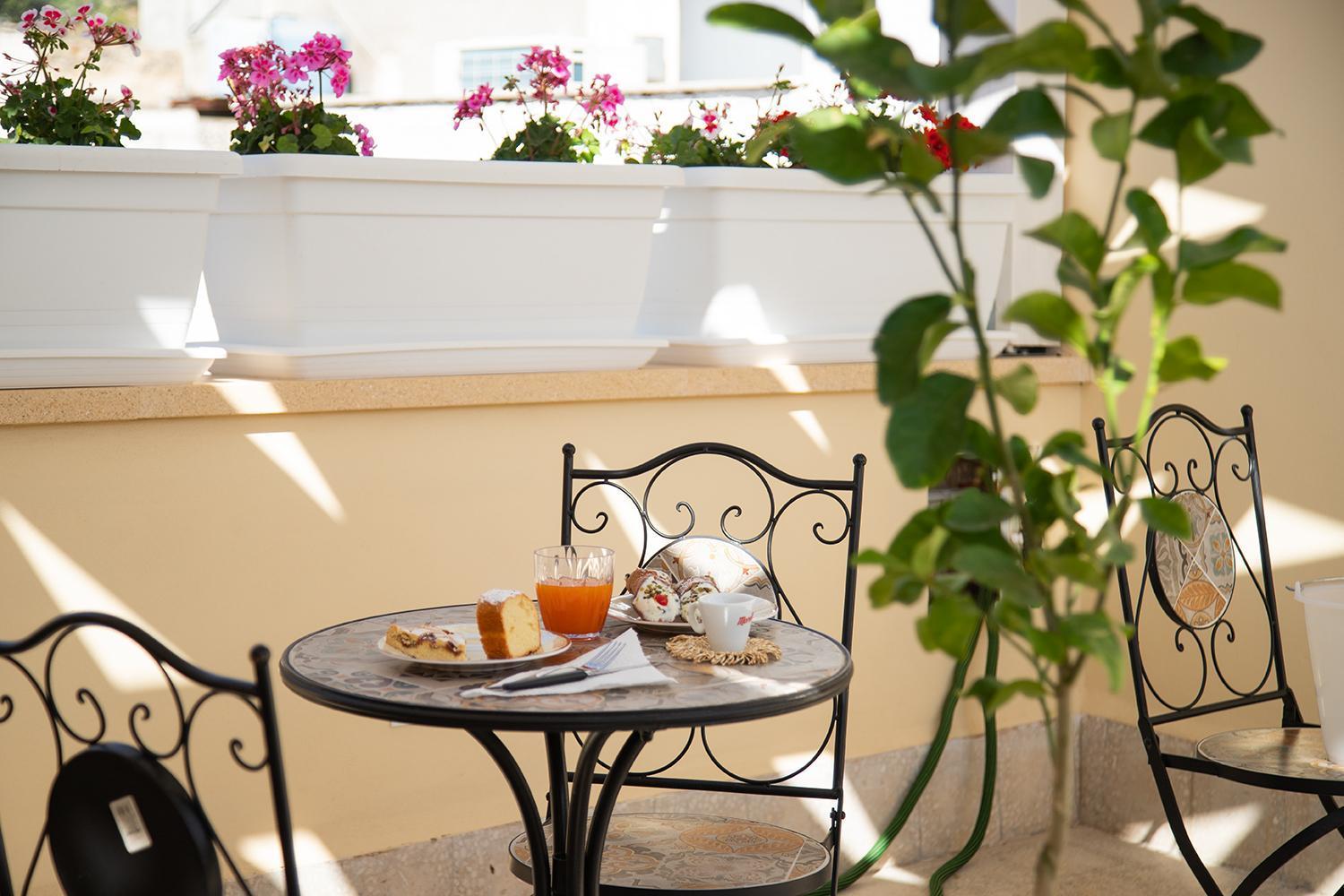 Le Tre Ninfe Cinisi Bed & Breakfast Exterior photo